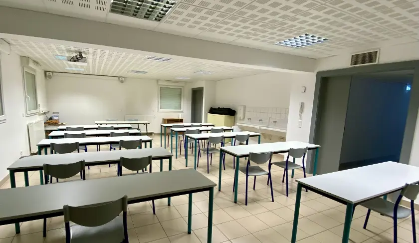 photo de la salle de scrabble